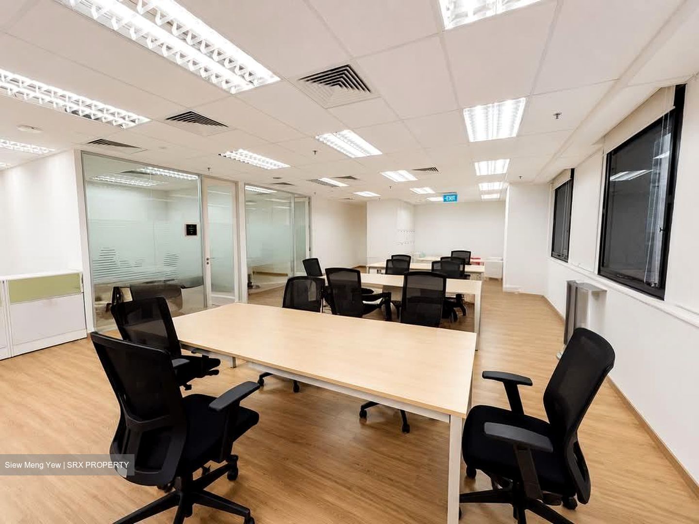 Lippo Centre (D2), Office #573438931